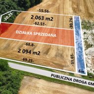 Działka na sprzedaż